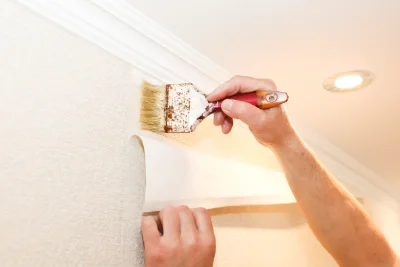 Pose de papier peint à Quintenic — revêtements muraux et toiles de verre